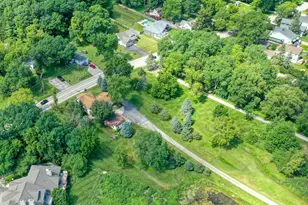 W304N2426 Maple Ave, Delafield, WI 53072 - Photo 51