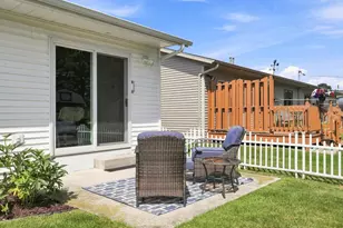 2033 Kellner St, Manitowoc, WI 54220 - Photo 3