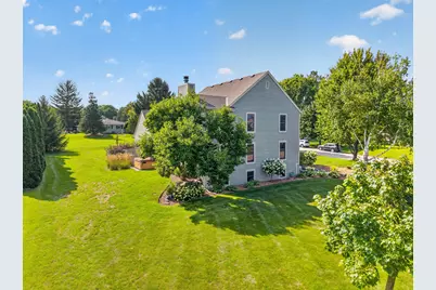 S78W20363  Pasadena Dr, Muskego, WI 53150 - Photo 3