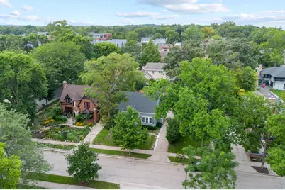 808 E Lake Forest Ave, Whitefish Bay, WI 53217 - Photo 43