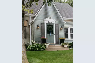808 E Lake Forest Ave, Whitefish Bay, WI 53217 - Photo 45
