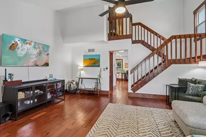 9916 W Grantosa Dr, Wauwatosa, WI 53222 - Photo 5