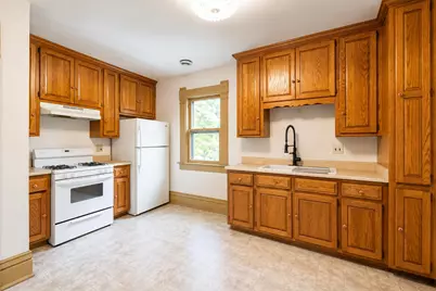 524  Madison St, Waukesha, WI 53188 - Photo 21