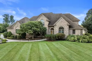 155 St James Cir, Racine, WI 53182 - Photo 1