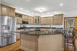 155 St James Cir, Racine, WI 53182 - Photo 17