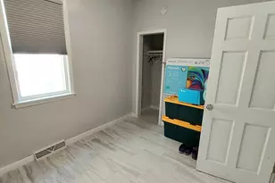 2334 S 19th St, Milwaukee, WI 53215 - Photo 9