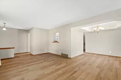 237 N 113th St, Wauwatosa, WI 53226 - Photo 3