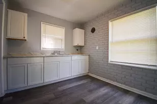 5625 N 57th St, Milwaukee, WI 53218 - Photo 5