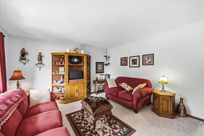 2217  Saemann Ave, Sheboygan, WI 53081 - Photo 3