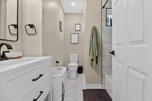 7820 W Bradley Rd, Milwaukee, WI 53223 - Photo 15
