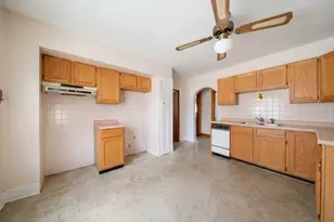 4070 N 16th St, Milwaukee, WI 53209 - Photo 15