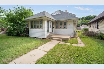 4070 N 16th St, Milwaukee, WI 53209 - Photo 1