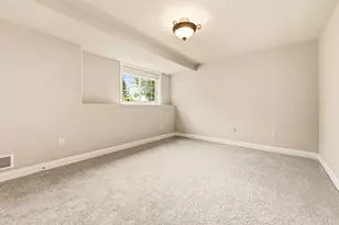 1183 Aspen Ct, Grafton, WI 53024 - Photo 61
