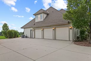 1183 Aspen Ct, Grafton, WI 53024 - Photo 63