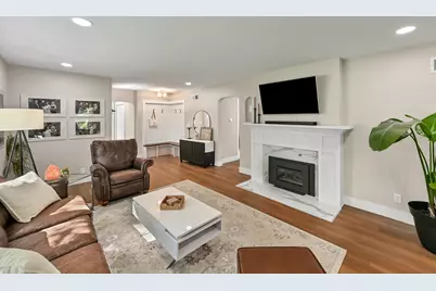3415  Fiebrantz Dr, Brookfield, WI 53005 - Photo 5