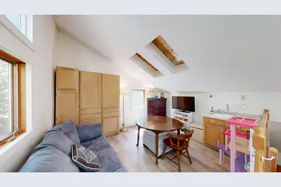 W5269 E Point Rd, Hamilton, WI 54669 - Photo 23