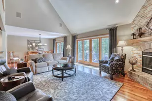 13865 W Linfield Dr, New Berlin, WI 53151 - Photo 5