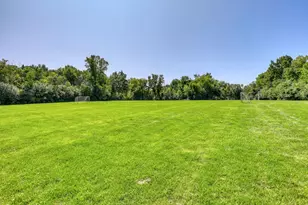 13865 W Linfield Dr, New Berlin, WI 53151 - Photo 45