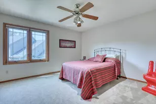 13865 W Linfield Dr, New Berlin, WI 53151 - Photo 23