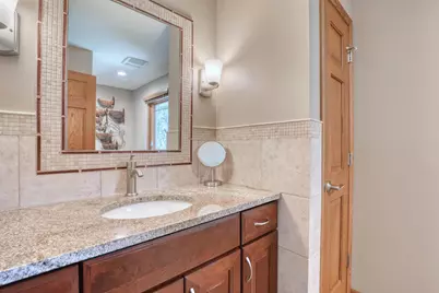 13865 W Linfield Dr, New Berlin, WI 53151 - Photo 25