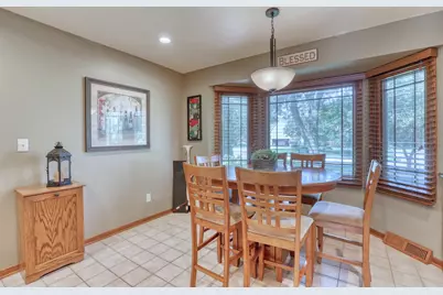 13865 W Linfield Dr, New Berlin, WI 53151 - Photo 11