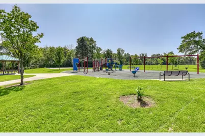 13865 W Linfield Dr, New Berlin, WI 53151 - Photo 47