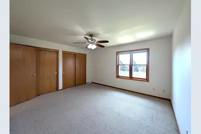 1109  Firethorn Dr #1, West Bend, WI 53090 - Photo 15