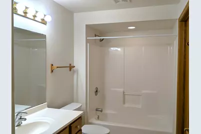 1109  Firethorn Dr #1, West Bend, WI 53090 - Photo 21