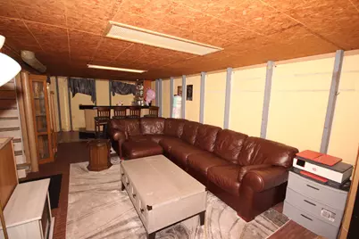 9000 W Custer Ave, Milwaukee, WI 53225 - Photo 17