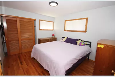 9000 W Custer Ave, Milwaukee, WI 53225 - Photo 11