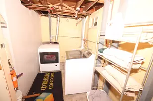 9000 W Custer Ave, Milwaukee, WI 53225 - Photo 19