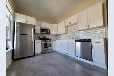 2637 N Oakland Ave #2639, Milwaukee, WI 53211 - Photo 11