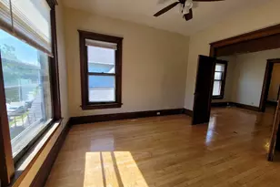 2637 N Oakland Ave, Milwaukee, WI 53211 - Photo 13