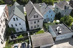 2637 N Oakland Ave, Milwaukee, WI 53211 - Photo 25