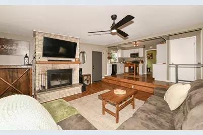 633 N Hine Ave, Waukesha, WI 53188 - Photo 11