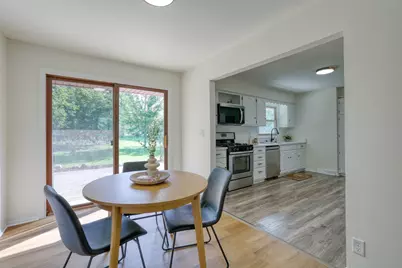 9006 W Cheyenne Ct, Milwaukee, WI 53224 - Photo 7