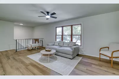 9006 W Cheyenne Ct, Milwaukee, WI 53224 - Photo 5