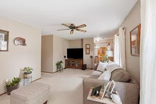 107 Shepard Ct, Mukwonago, WI 53149 - Photo 5