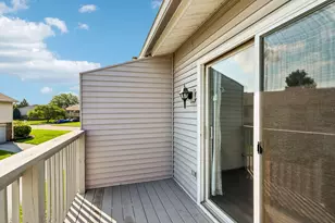 10354 W Parkwood Dr, Franklin, WI 53132 - Photo 27