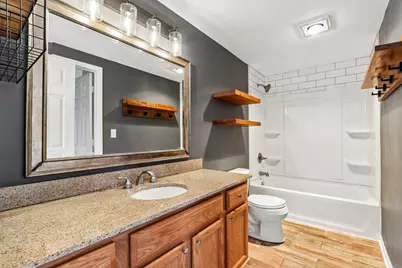 10354 W Parkwood Dr, Franklin, WI 53132 - Photo 17