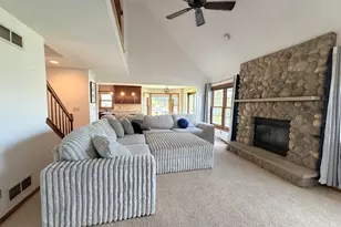 W146N10907 Heritage Pkwy, Germantown, WI 53022 - Photo 13