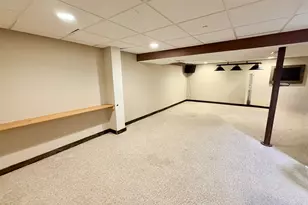 W146N10907 Heritage Pkwy, Germantown, WI 53022 - Photo 37