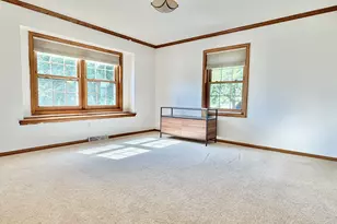 W146N10907 Heritage Pkwy, Germantown, WI 53022 - Photo 5