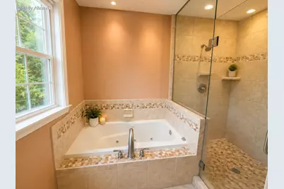 W146N10907  Heritage Pkwy, Germantown, WI 53022 - Photo 27