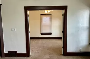 1822 E Thomas Ave, Milwaukee, WI 53211 - Photo 7