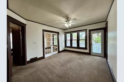1822 E Thomas Ave #1824, Milwaukee, WI 53211 - Photo 3