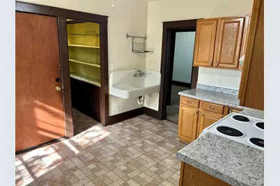 1822 E Thomas Ave #1824, Milwaukee, WI 53211 - Photo 15