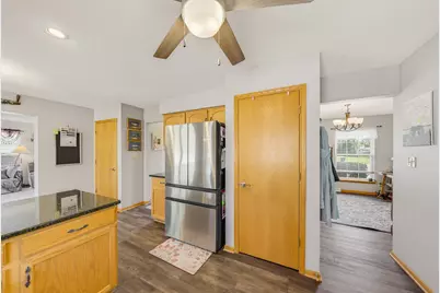 5730  Eagle Point Dr, Racine, WI 53406 - Photo 15