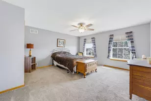 5730 Eagle Point Dr, Racine, WI 53406 - Photo 25