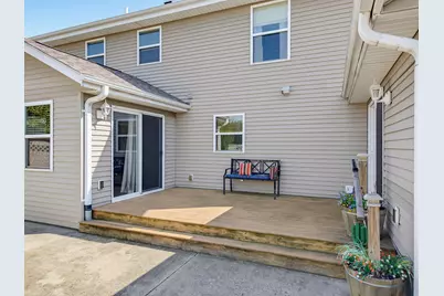 5730  Eagle Point Dr, Racine, WI 53406 - Photo 43